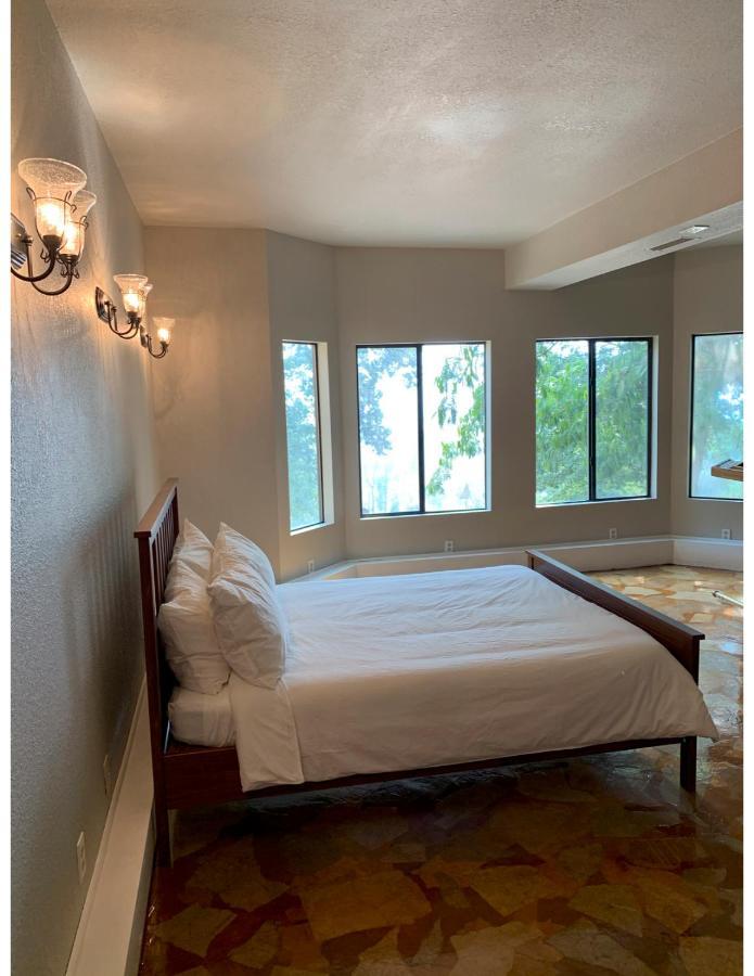Mandala Springs Cobb Exterior foto
