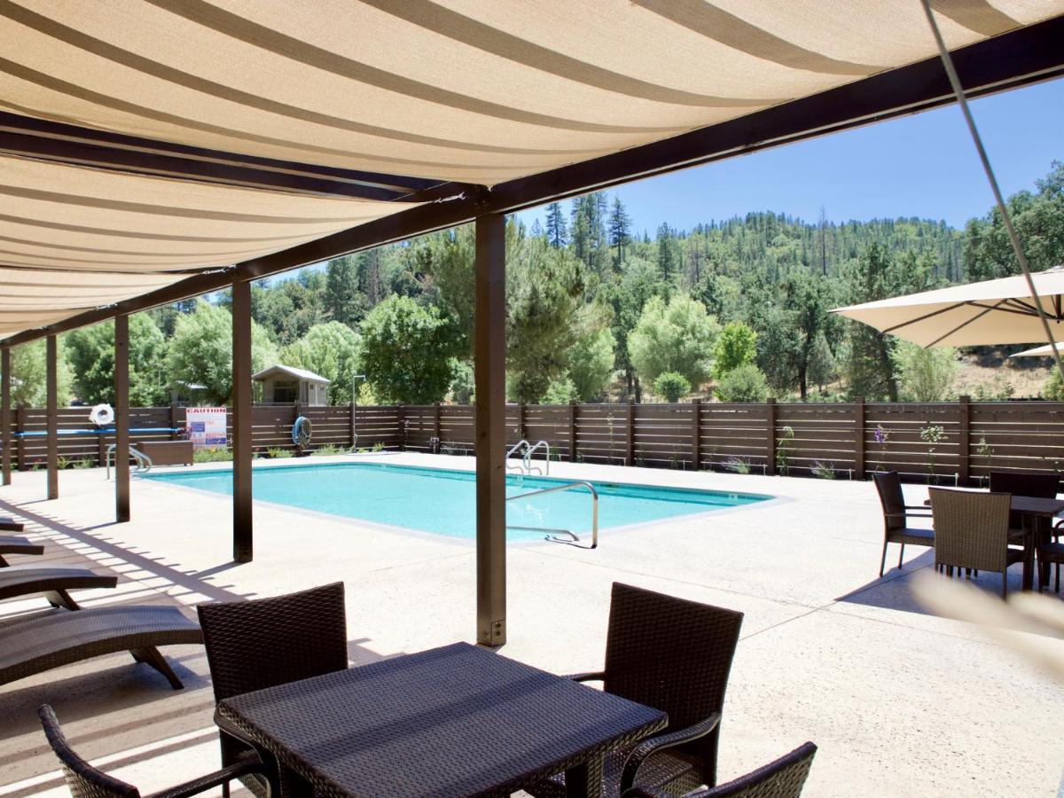 Mandala Springs Cobb Exterior foto